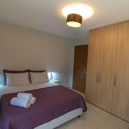 Spacious Fully Equipped 3Bd 2Bath Apt In The Heart Of City With Balconies Ac And Fast Wifi #2 Heraclión Exterior foto